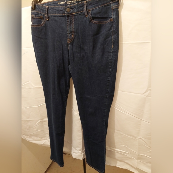 Old Navy Women's Super Skinny Mid-Rise 14  Regular Size Dark Navy Blue Jeans - Picture 2 of 9